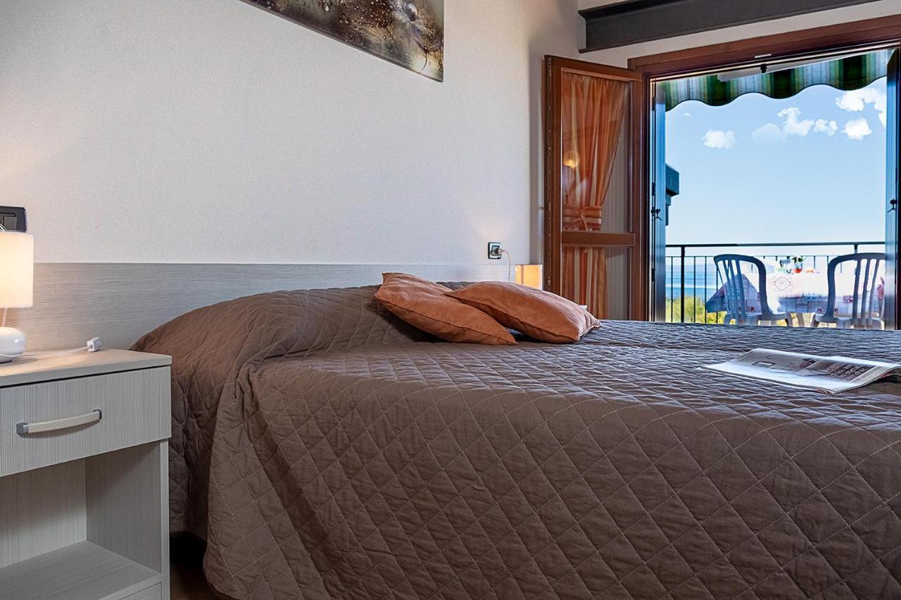 Apartments Eden - Regarda Travel ลาซีเซ ภายนอก รูปภาพ